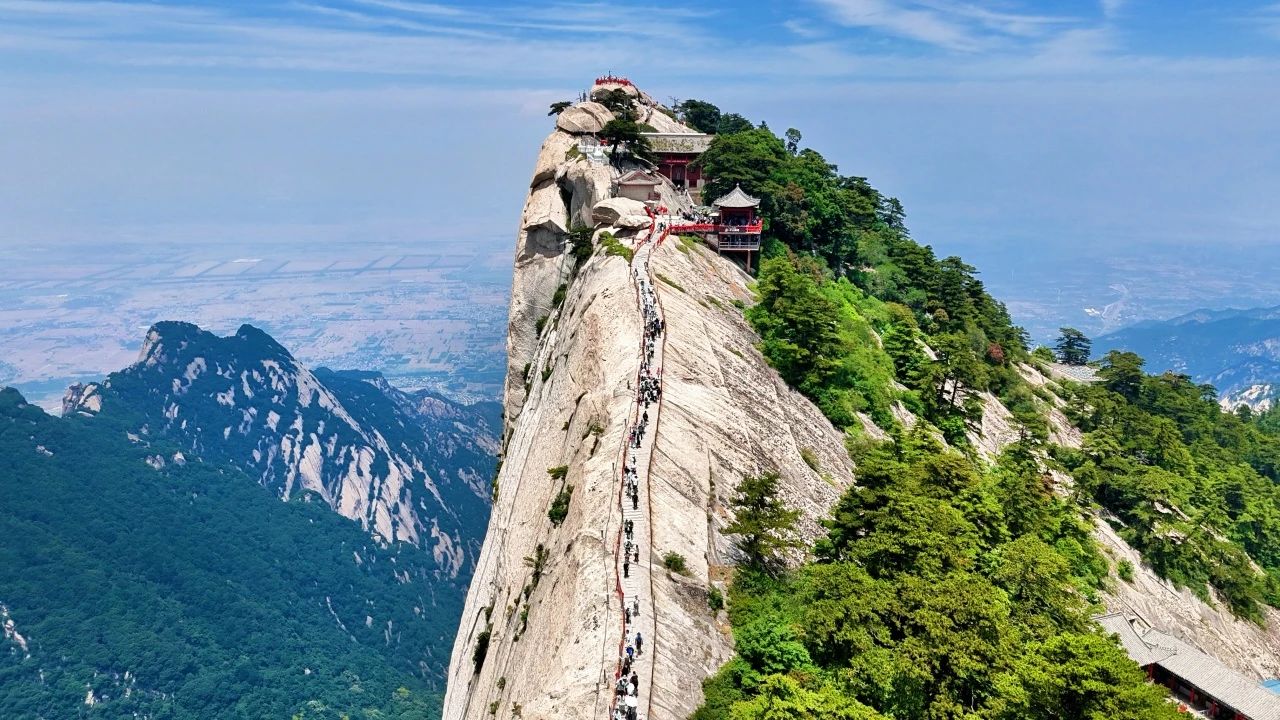 @全國(guó)中高考考生！華山門(mén)票+西峰索道+華山滑道半價(jià)優(yōu)惠(圖3)